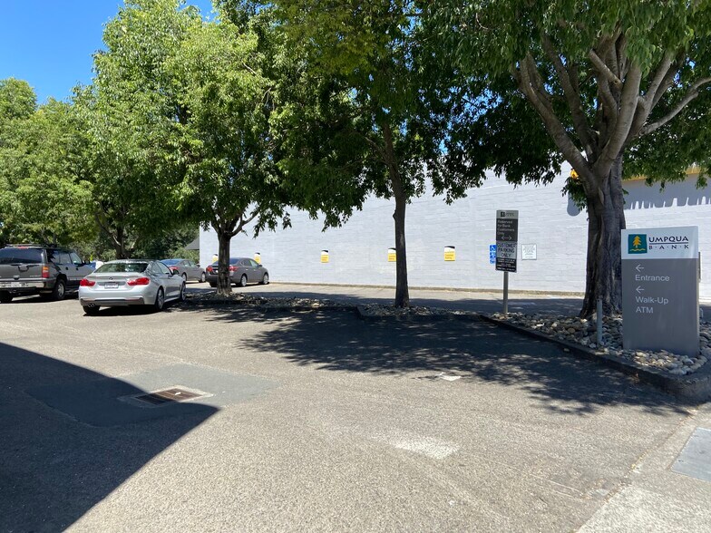 More Photos Of 801 4th St, Santa Rosa Office For Lease