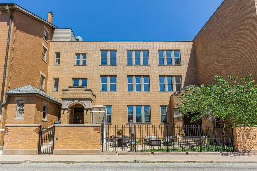 More Photos Of 429 E Vermont St, Indianapolis Loft Creative Space For Lease