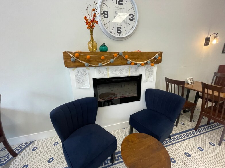 More Photos Of 23 N Bridge St, Saint Anthony Storefront Retail Residential For Sale