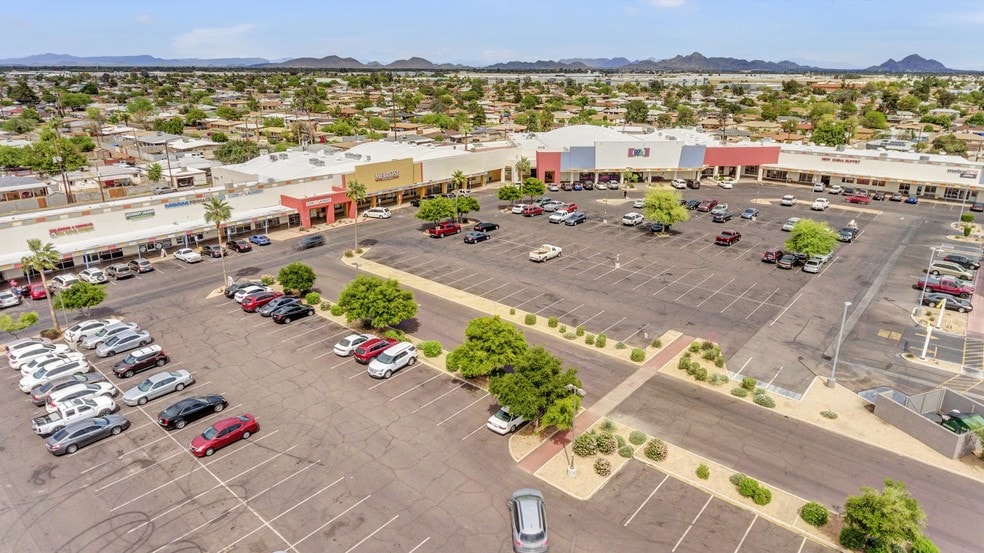 More Photos Of 4105 N 51st Ave, Phoenix Unknown For Lease