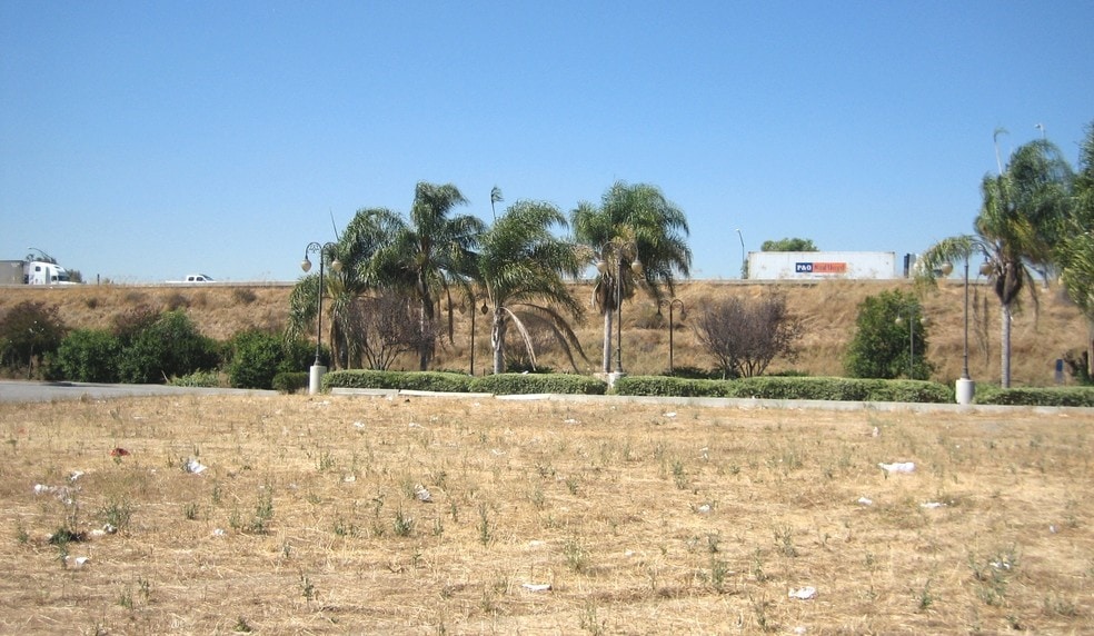More Photos Of 2705 S Towne Ave, Pomona Land For Sale
