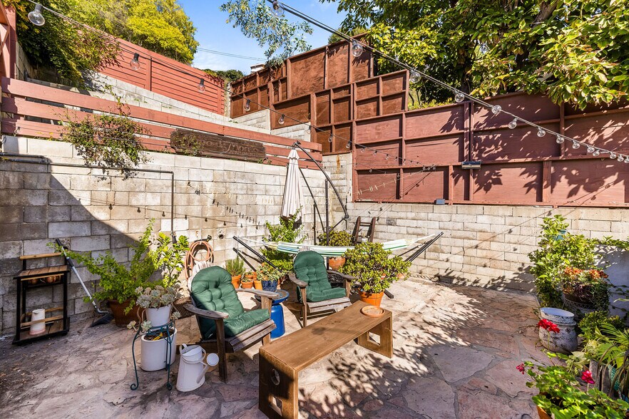 More Photos Of 3055 Future St, Los Angeles Apartments For Sale