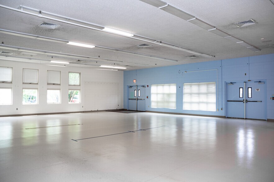 More Photos Of 94 Stevens Rd, Toms River Healthcare For Lease