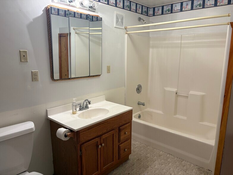 More Photos Of 2745 Shadyside Rd, Findley Lake Marina For Sale