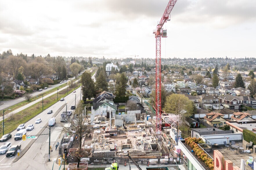 Primary Photo Of 2108 16th Av W, Vancouver Apartments For Lease