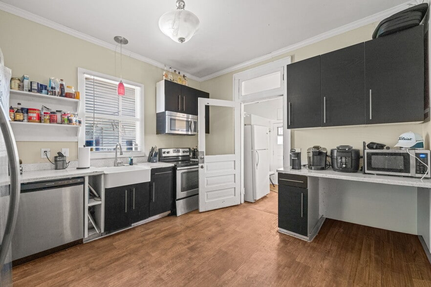 More Photos Of 1306 Flint Pl, Raleigh Multifamily For Sale