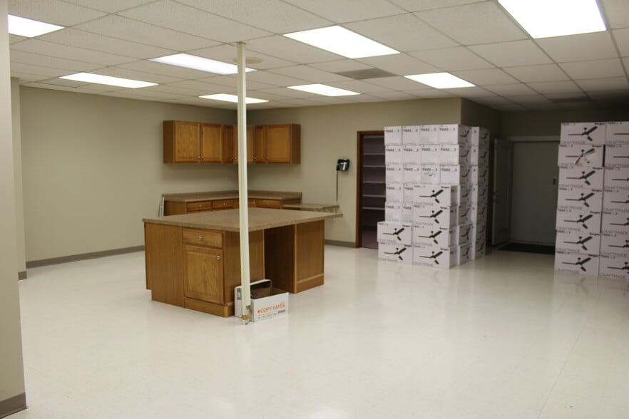 More Photos Of 100 - 104 Business Park Dr, Ridgeland Office For Sale