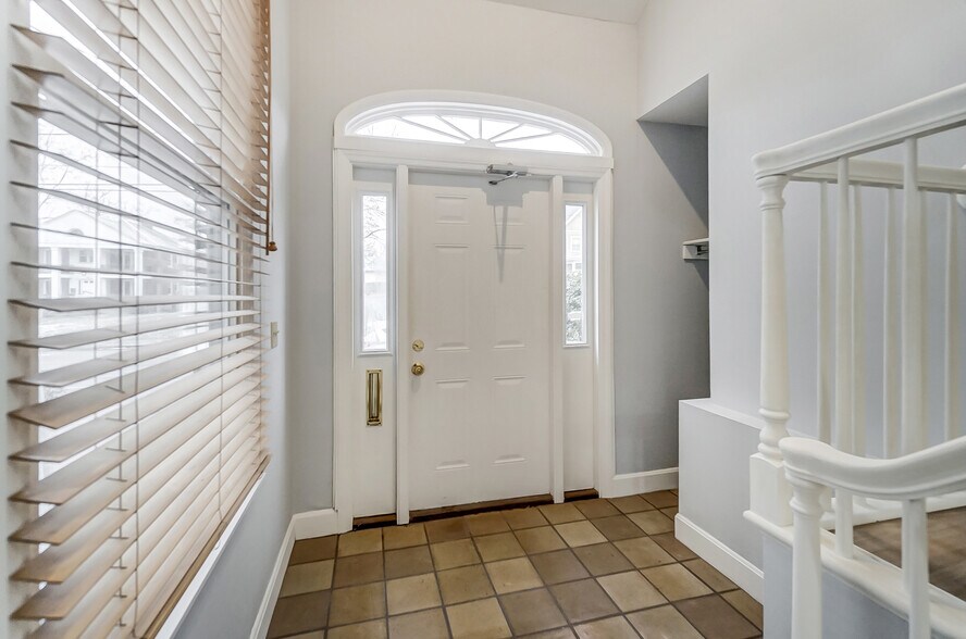 More Photos Of 3530 Edwards Rd, Cincinnati Office For Lease