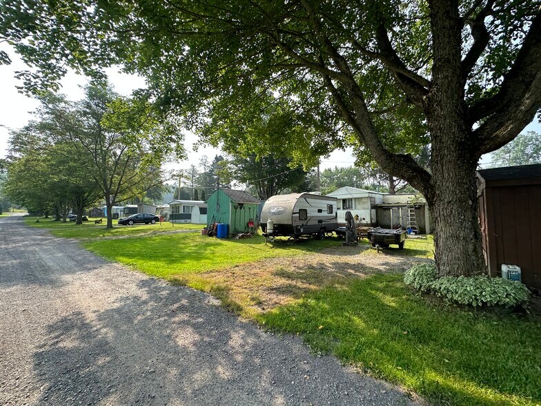 More Photos Of 8114 State Rd, Colden Manufactured Housing Mobile Home Park For Sale