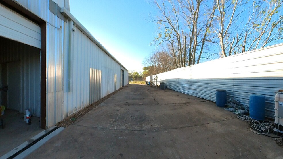 More Photos Of 3227 Cottonwood School Rd, Rosenberg Industrial For Lease
