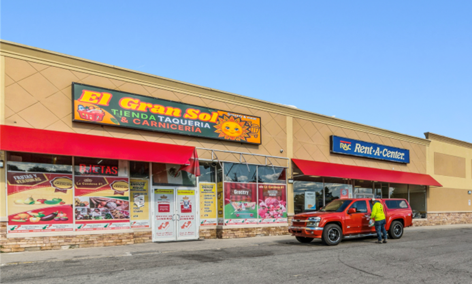 More Photos Of 432-634 S Burnett Rd, Springfield General Retail For Sale
