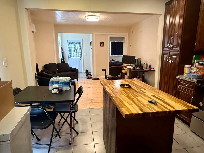 More Photos Of 361-369 Broad St, Waverly Apartments For Sale