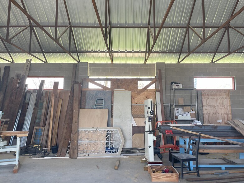 More Photos Of 630 18th st, Baton Rouge Warehouse For Sale