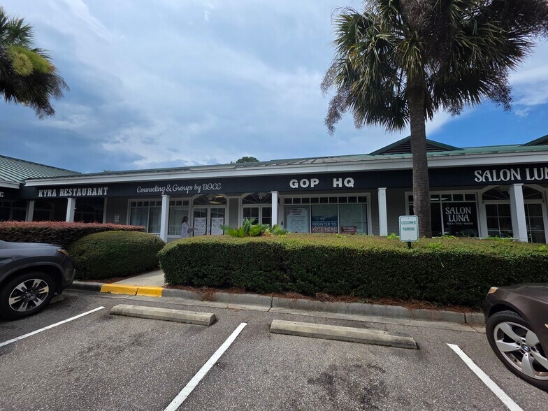 More Photos Of 149 Riverwalk Blvd, Ridgeland Storefront Retail Office For Sale
