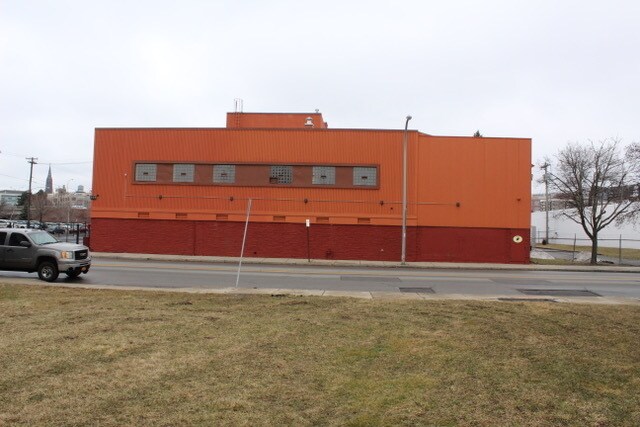 More Photos Of 300 Genesee St, Buffalo Industrial For Sale