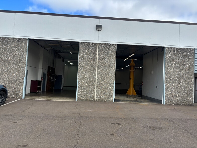 More Photos Of 28170 SW Boberg Rd, Wilsonville Warehouse For Lease
