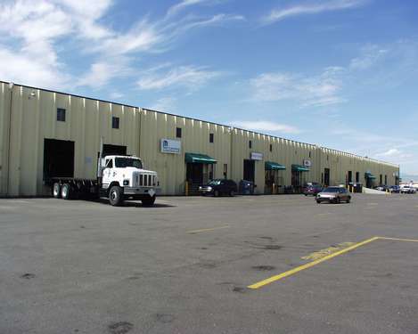 More Photos Of 4010 Holly St, Denver Warehouse For Lease