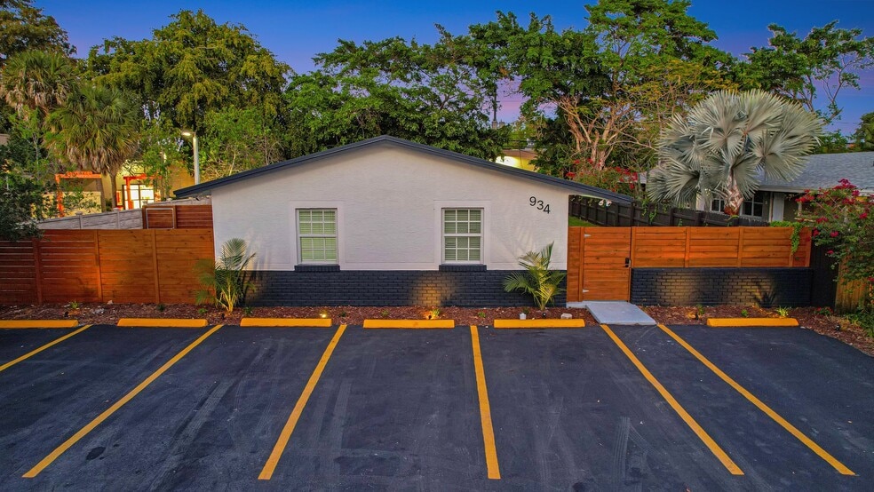 More Photos Of 934 NW 4th Ave, Fort Lauderdale Apartments For Sale