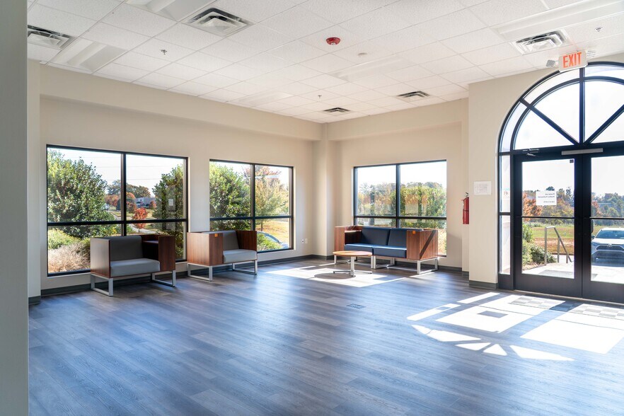 More Photos Of 212 Quality Dr, Mocksville Manufacturing For Sale
