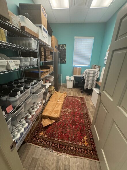 More Photos Of 5500 Bryson Dr, Naples Medical For Lease