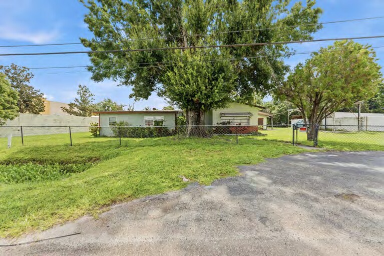 More Photos Of 13217 Automobile Blvd, Clearwater Office For Sale