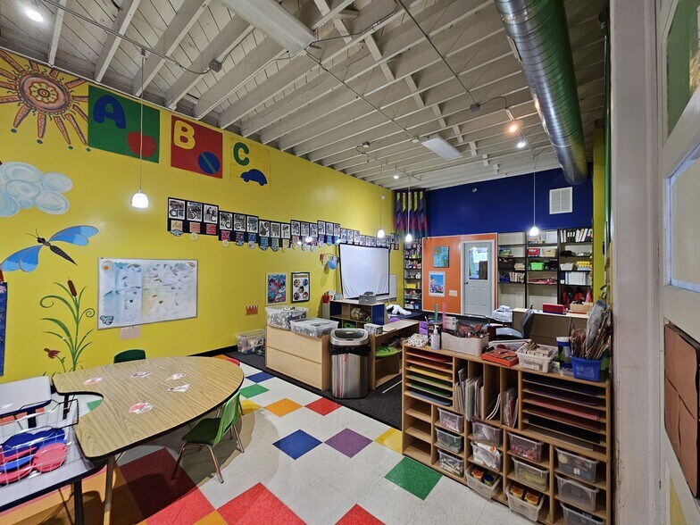 More Photos Of 815 N 1st Ave, Great Falls Auto Dealership For Lease