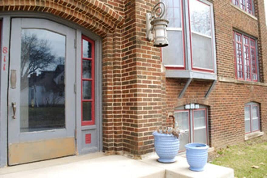 More Photos Of 811 16th St, Des Moines Apartments For Sale