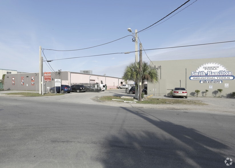 More Photos Of 4401-4475 NW 37th Ave, Miami Warehouse For Lease