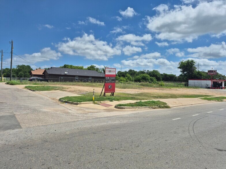 Primary Photo Of 5401 & 5405 Ramey Ave, Fort Worth Land For Sale