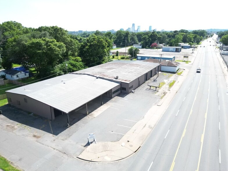 More Photos Of 2222 E Broadway St, North Little Rock Manufacturing For Lease