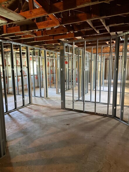 More Photos Of 1323 Rt 34 N, Aberdeen Office For Lease