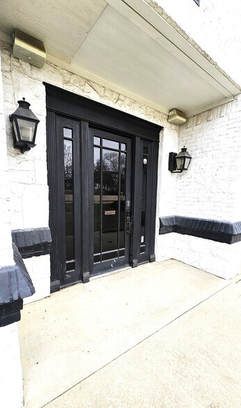 More Photos Of 5017 Colleyville Blvd, Colleyville Office For Sale