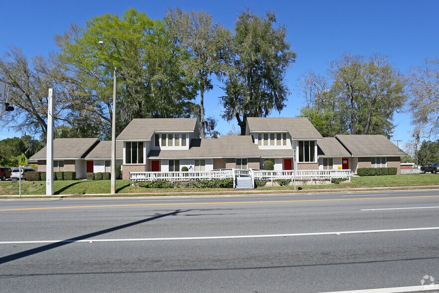 Primary Photo Of 725 SE Baya Ave, Lake City Office For Lease