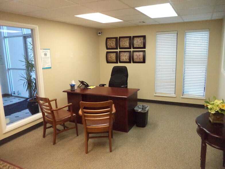 More Photos Of 7201 N Classen Blvd, Oklahoma City Office For Lease