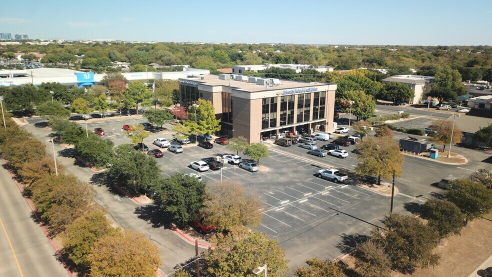 More Photos Of 3305 Steck Ave, Austin Loft Creative Space For Lease
