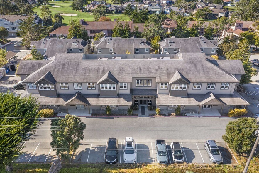 More Photos Of 2450 Cabrillo Hwy S, Half Moon Bay Office For Sale