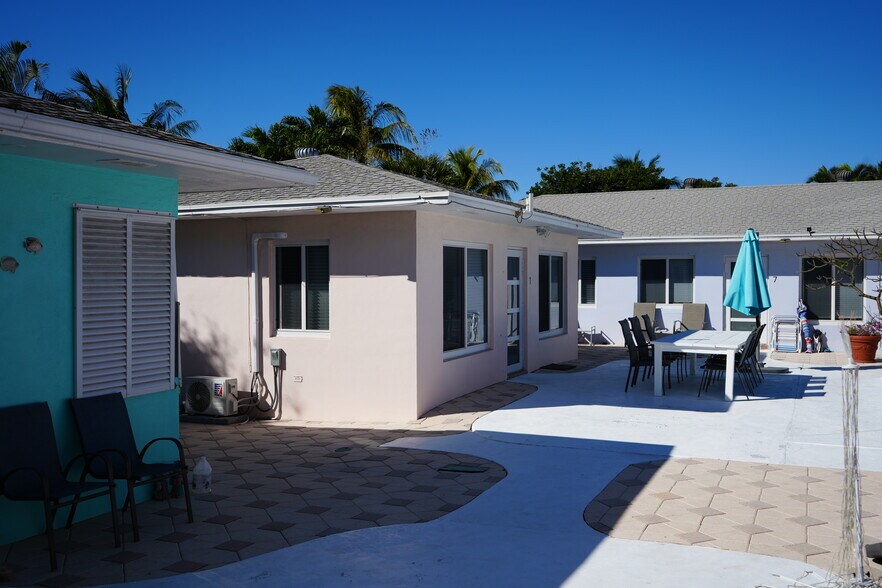 More Photos Of 100 Sandal Ln, Palm Beach Shores Apartments For Sale