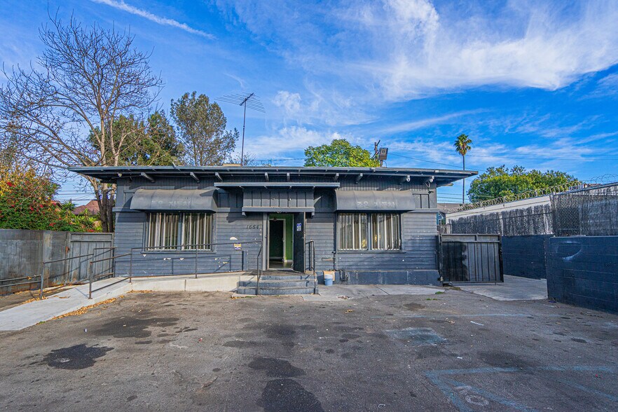 More Photos Of 1664 S Western Ave, Los Angeles Auto Dealership For Sale