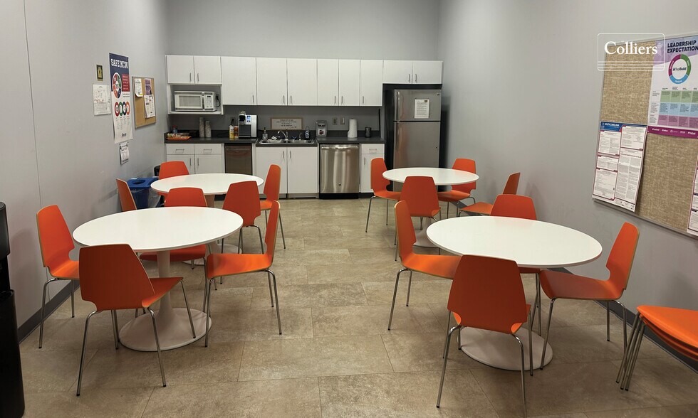 More Photos Of 25 Logue Ct, Greenville Warehouse For Lease