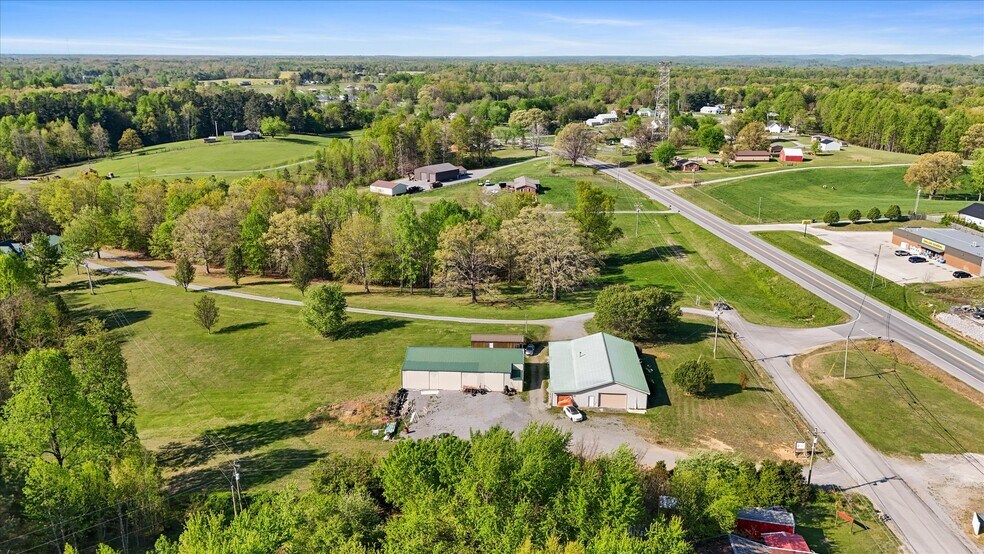 More Photos Of 951 Pelham Rd, Woodbury Flex For Sale