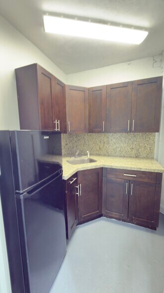 More Photos Of 4444 SW 71st Ave, Miami Light Distribution For Lease