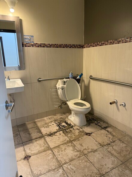 More Photos Of 1569 Lexann Ave, San Jose Medical For Lease