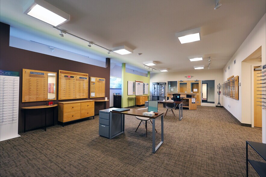 More Photos Of 1727 S Park St, Kalamazoo Medical For Sale