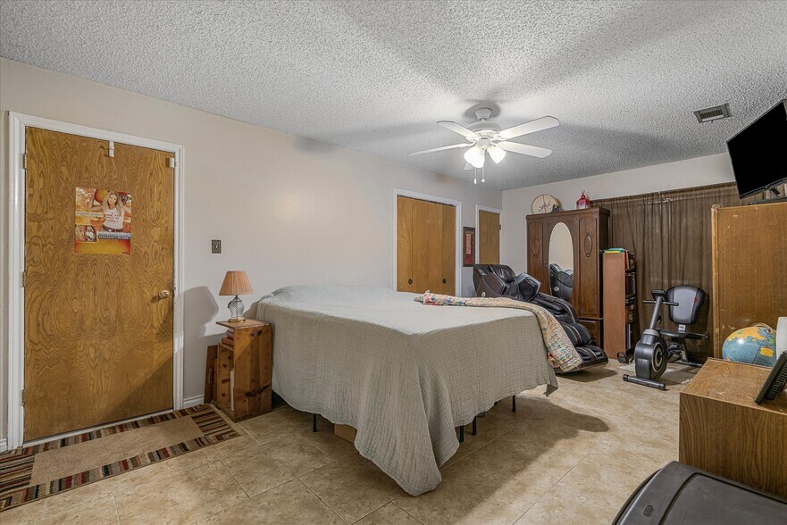 More Photos Of 28323 Interstate, Wills Point Restaurant For Sale