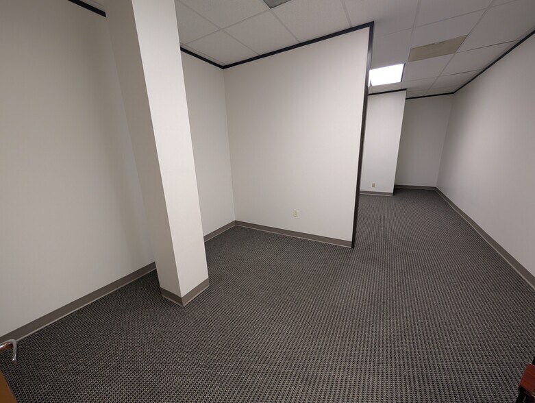 More Photos Of 10101 Harwin Dr, Houston Office For Lease
