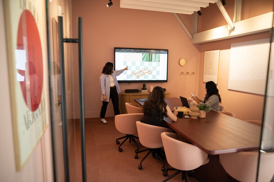 More Photos Of 2162 E Williams Field Rd, Gilbert Coworking Space