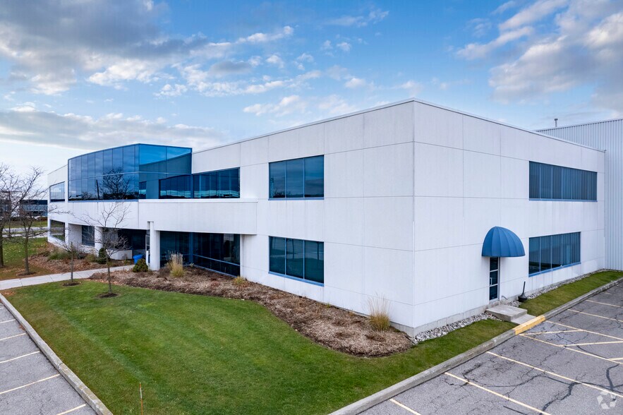 More Photos Of 6701 Financial Dr, Mississauga Warehouse For Lease