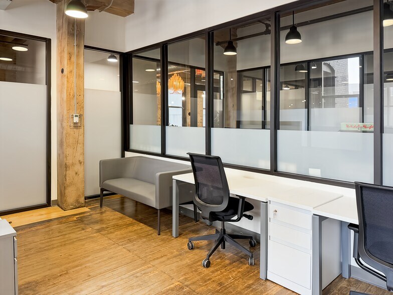 More Photos Of 320 W Ohio St, Chicago Coworking Space