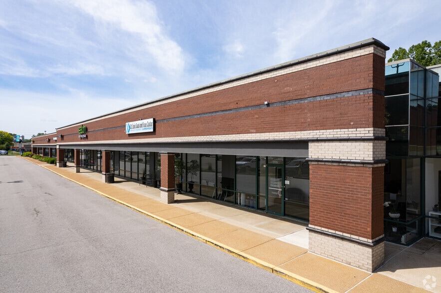 More Photos Of 2115-2161 Barrett Station Rd, Des Peres Unknown For Lease