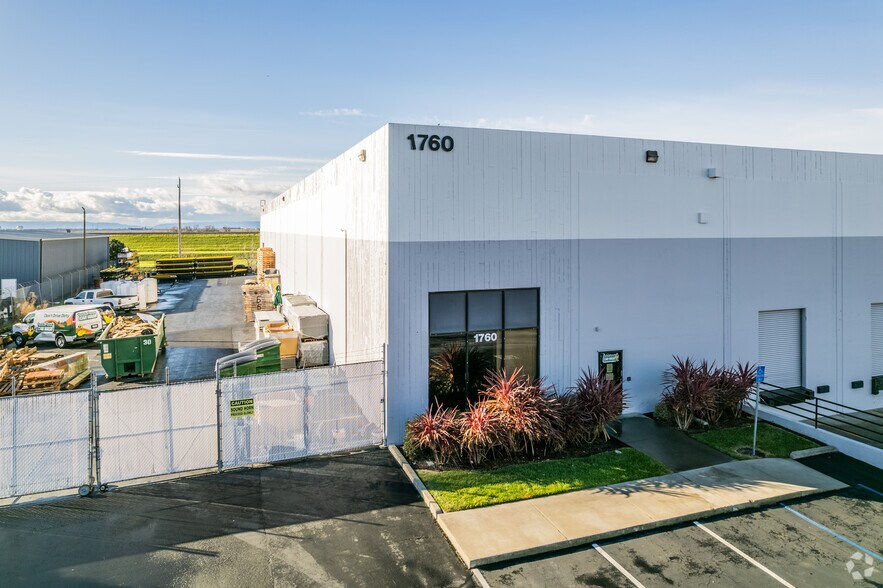 More Photos Of 1740-1760 Enterprise Blvd, West Sacramento Unknown For Lease